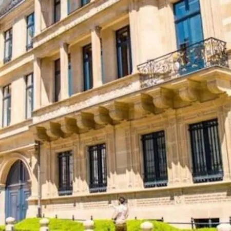 Appartement Modern Two Bedrooms In Center With A Private Parking *