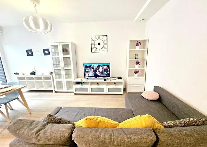 Modern Two Bedrooms In Center With A Private Parking * Luxemburg