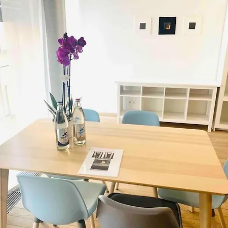 Modern Two Bedrooms In Center With A Private Parking *