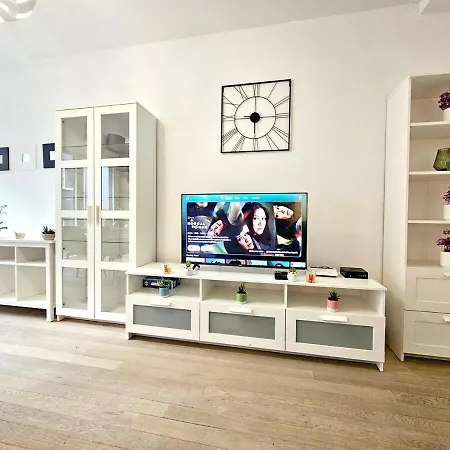 Modern Two Bedrooms In Center With A Private Parking * Luxemburg